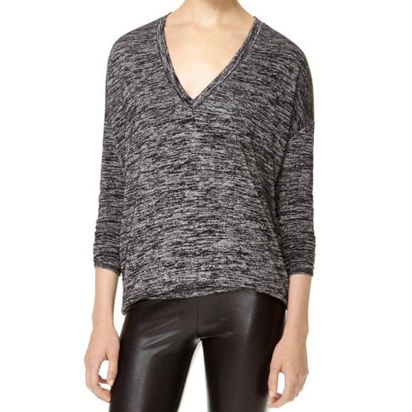 Aritzia Tops - WILFRED FREE - Devinette V-Neck Sweater